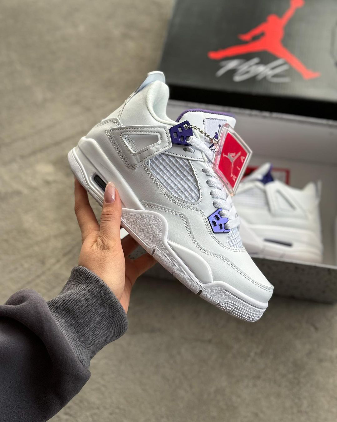 Jordan Retro 4 Metallic Purple