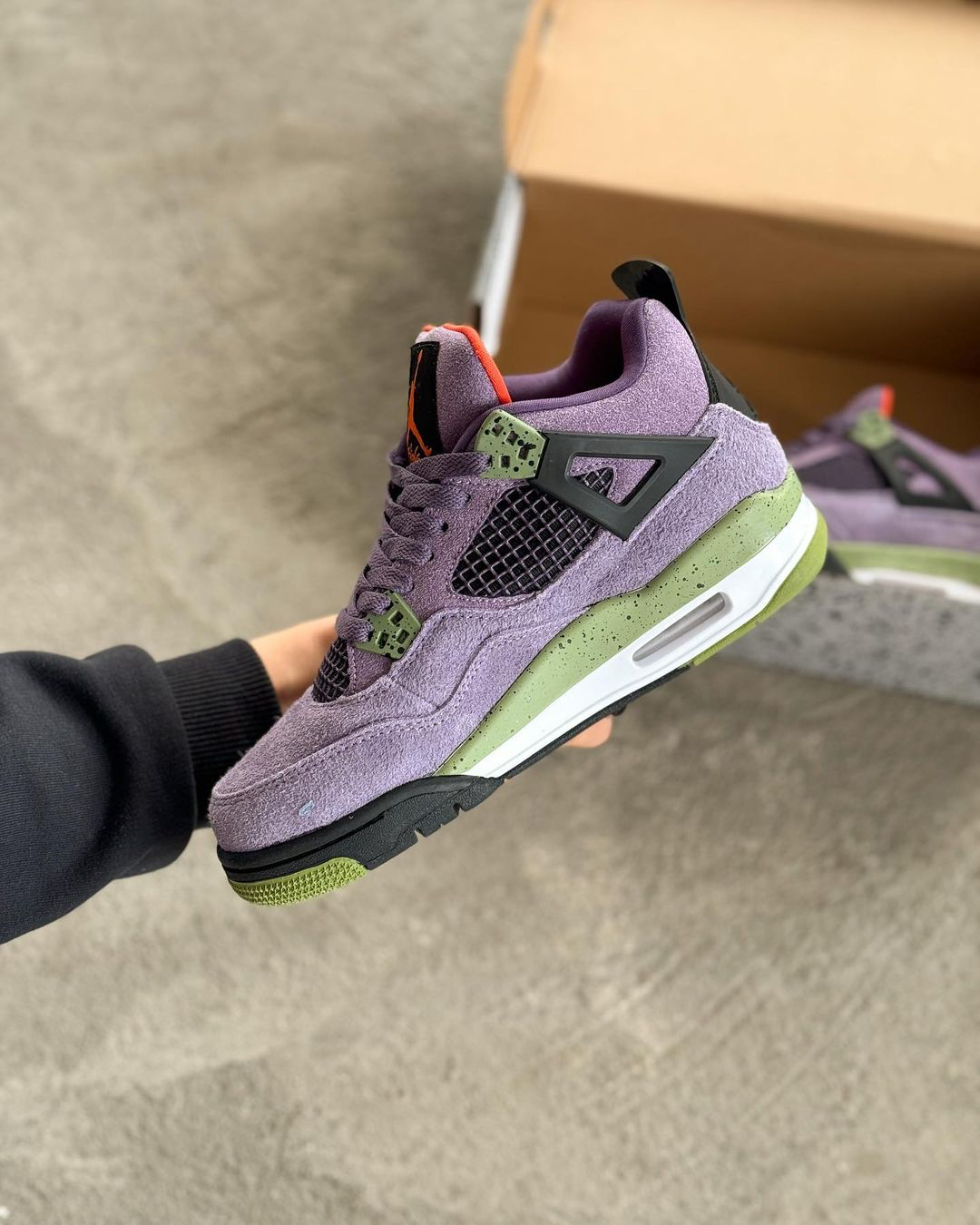 Jordan Retro 4 Canyon Purple