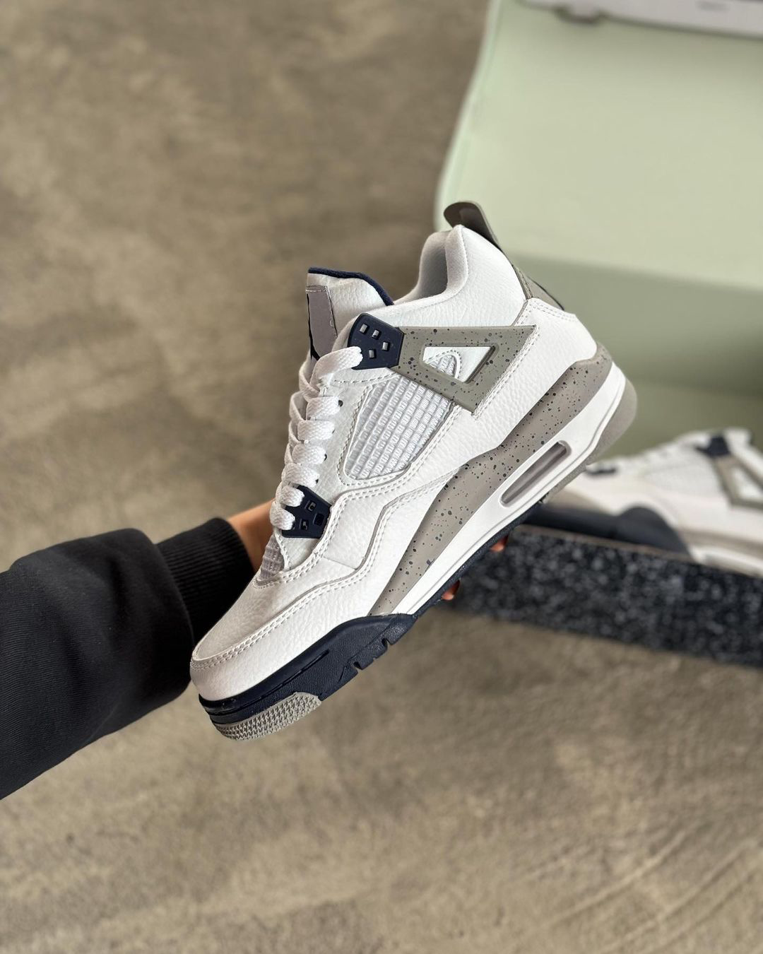 Jordan Retro 4 Midnight Navy